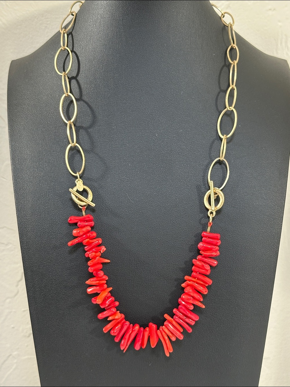 Chico’s LUXE Red Coral Branch Statement Necklace Double Toggle Gold Tone 22”